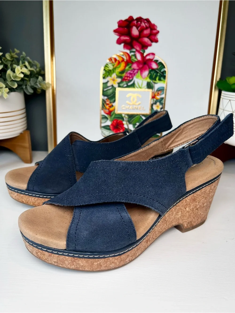 Clarks Giselle Cove Navy Suede Cork Wedge Sandals Ultimate Comfort Sz 9